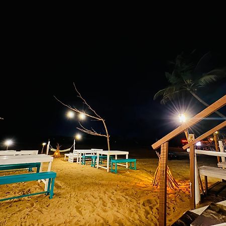 Miracles Beach Galle Esterno foto